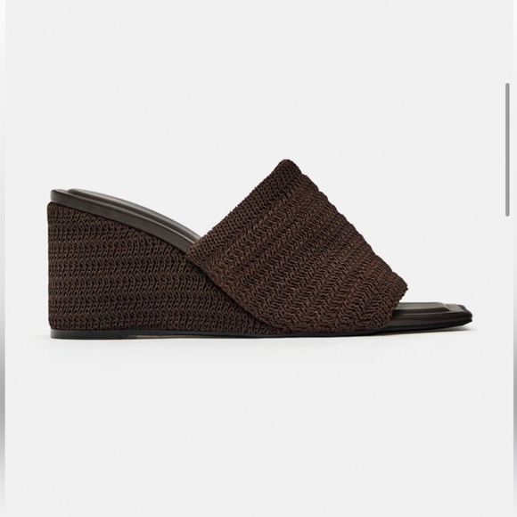 Brand New Fabric Wedges Sandals. Wide front strap. - Picture 6 of 7